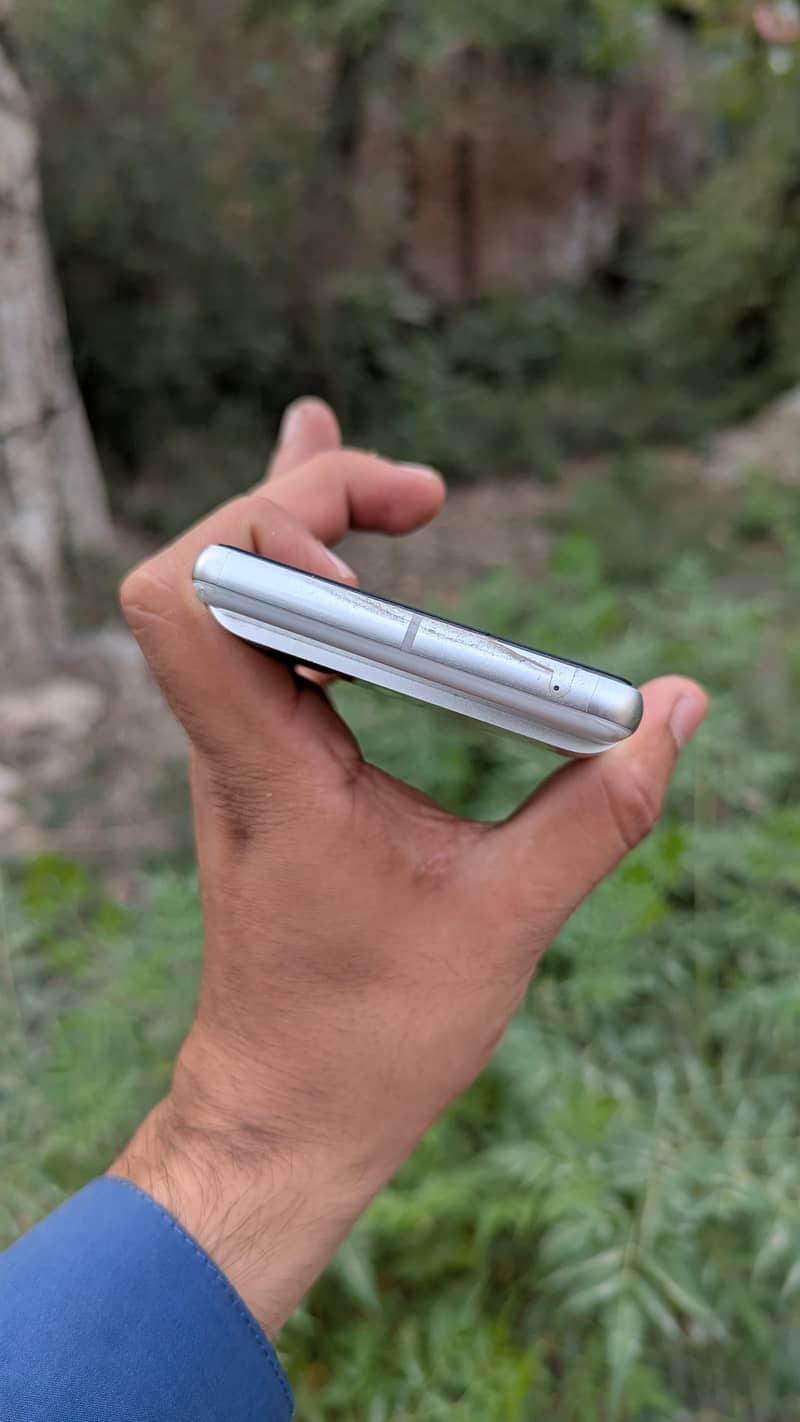 Google Pixel 7 5