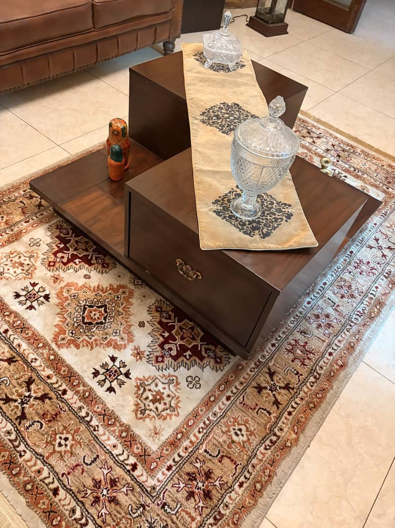 Centre table with side tables 1
