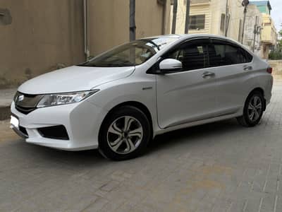 Honda Grace Hybrid 2015
