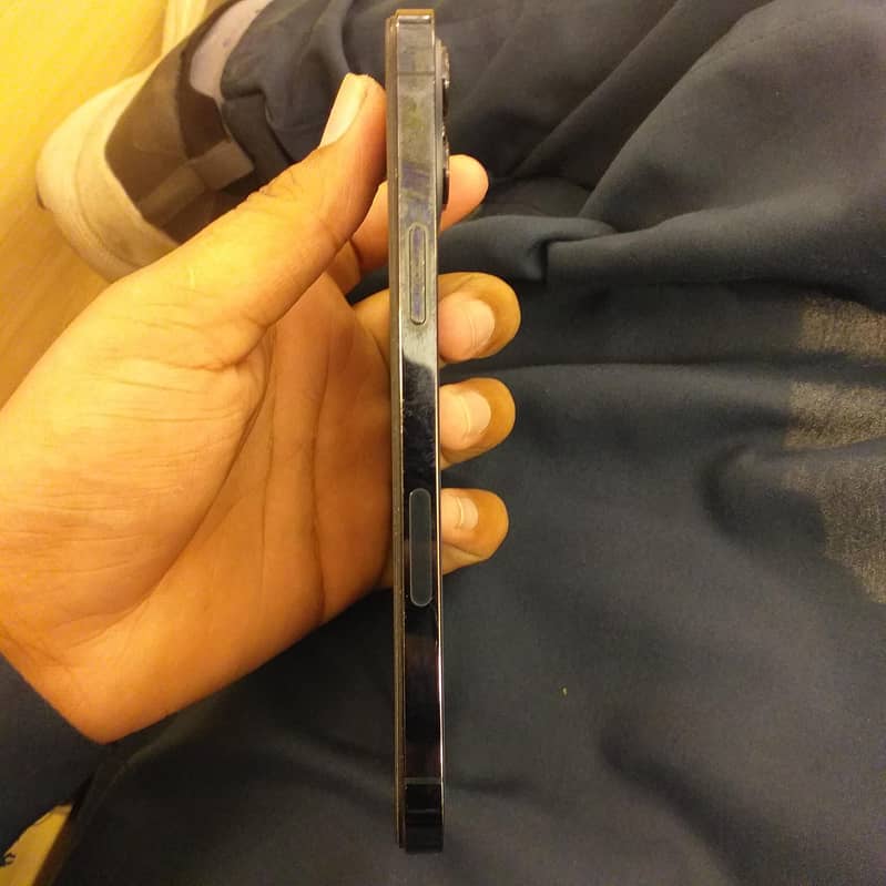 Apple iPhone 12 Pro Max 7