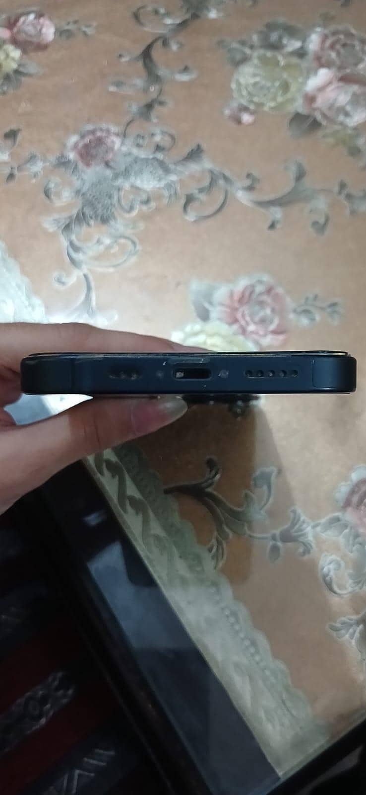 Apple iPhone 13 4