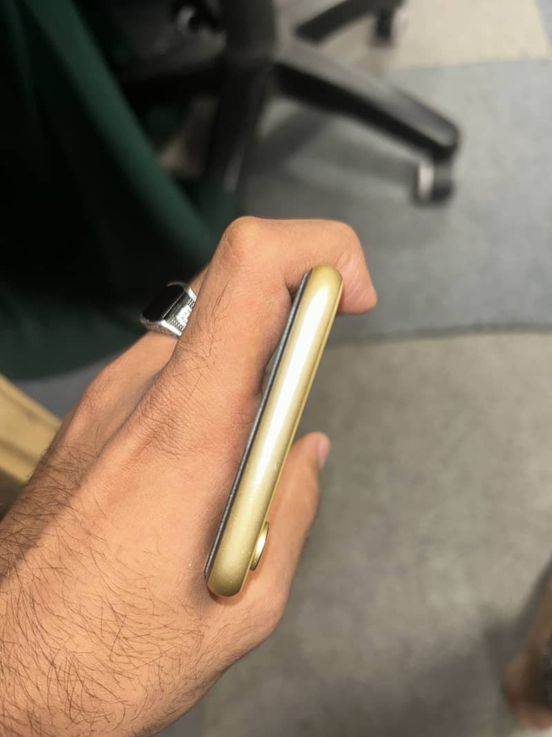 Apple iPhone X 2