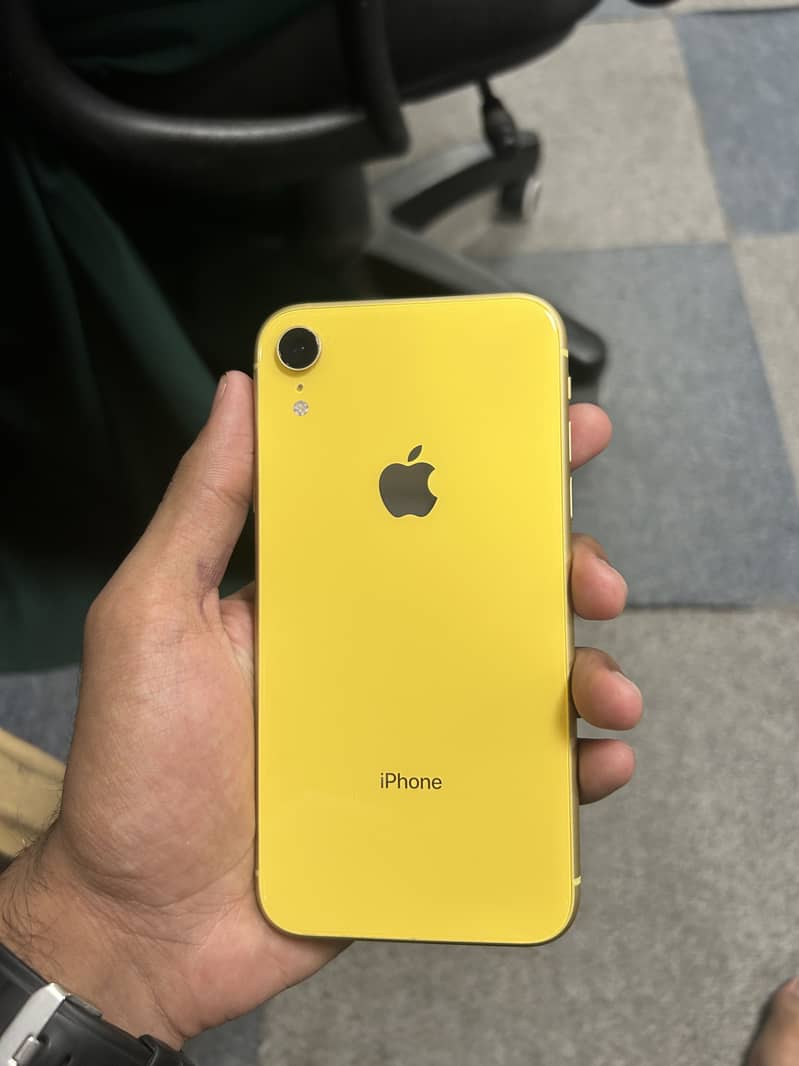 Apple iPhone X 3