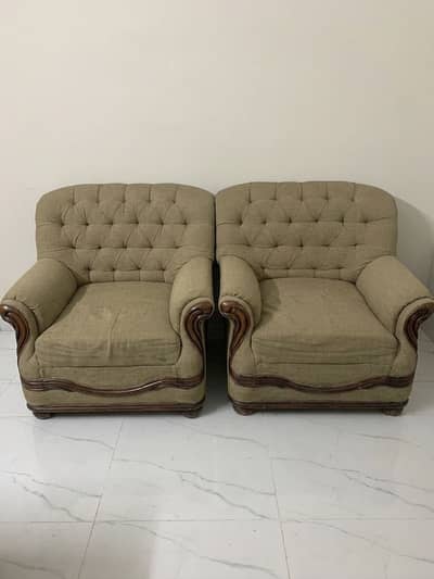 Elegant 5-Seater Sofa Set – 3+1+1 | Excellent Condition