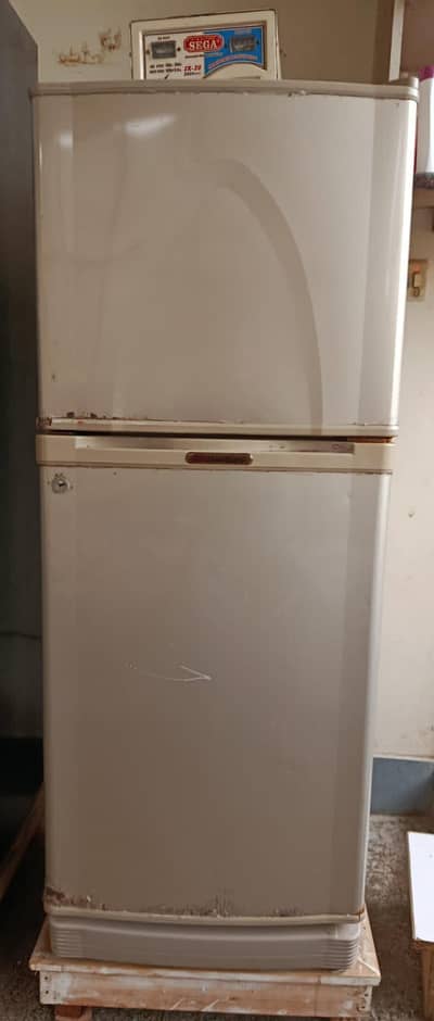 Dawalance Refrigerator Medium For Sale .