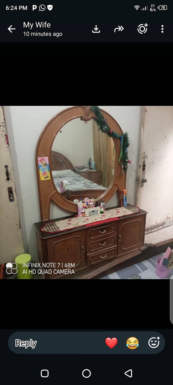 BED SET AND DRESSING TABLE 6