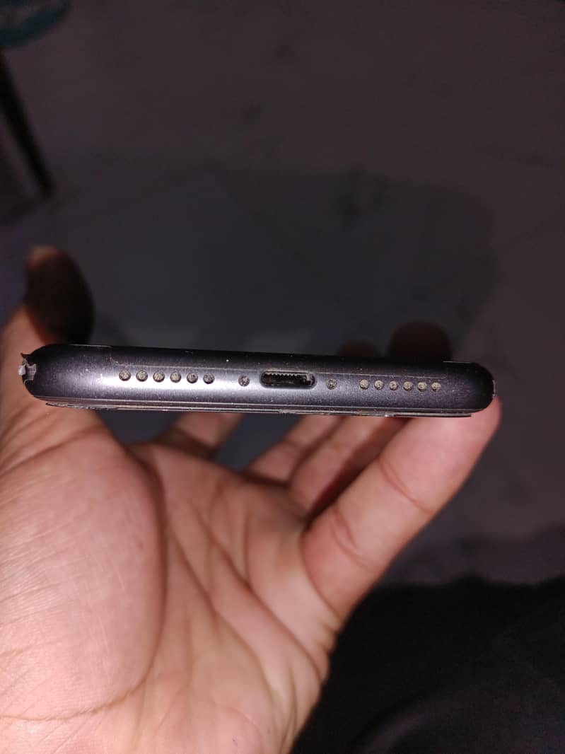 Apple iPhone 11 2