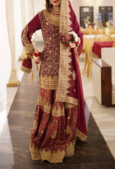 Wedding Dress / Bridal Dress / Baraat Lehenga