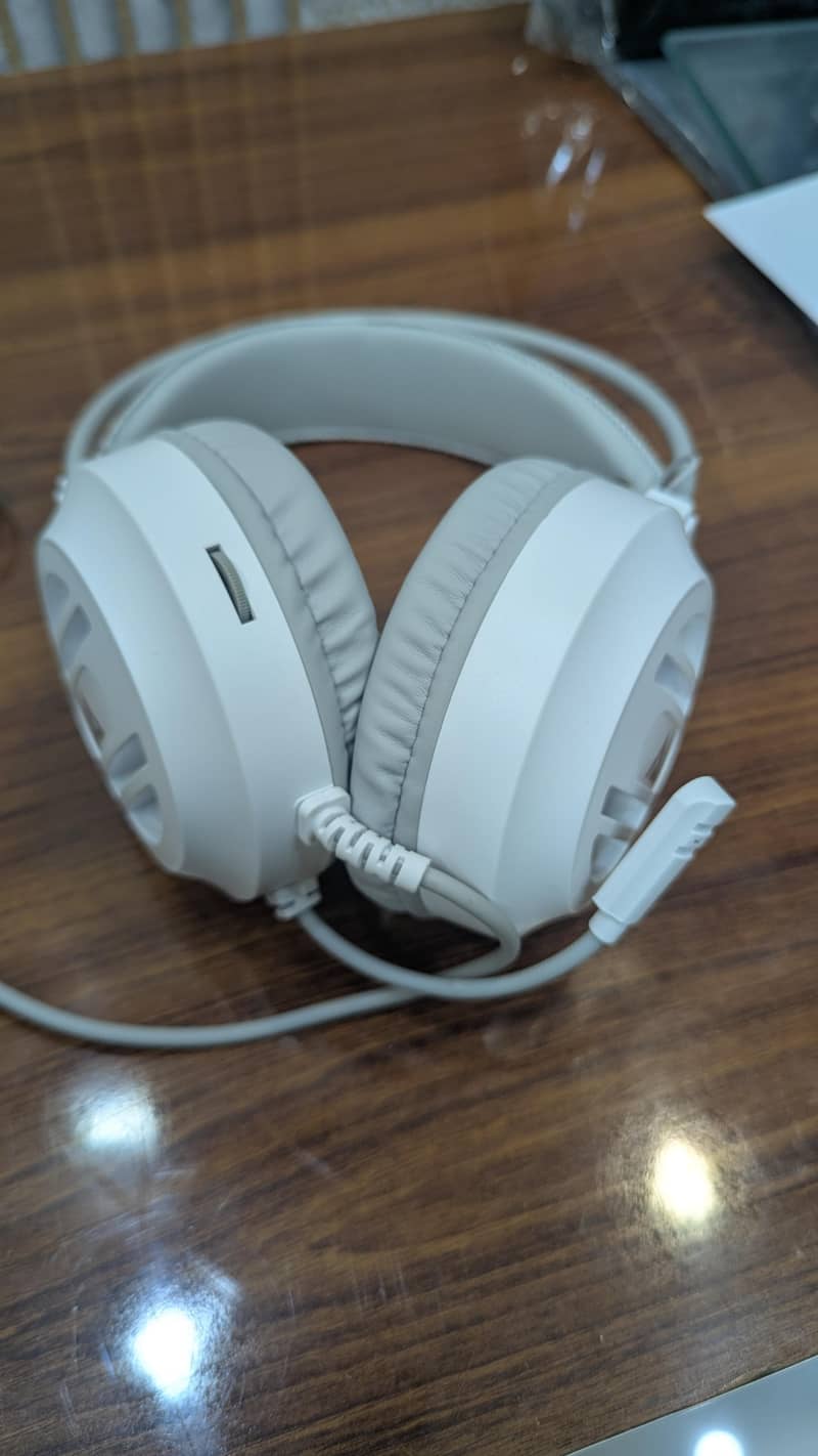Headsets 5