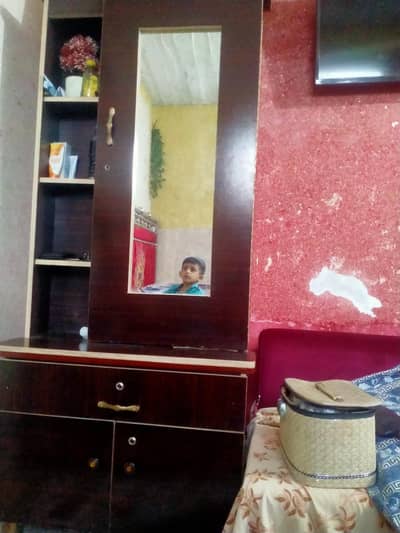 dressing table