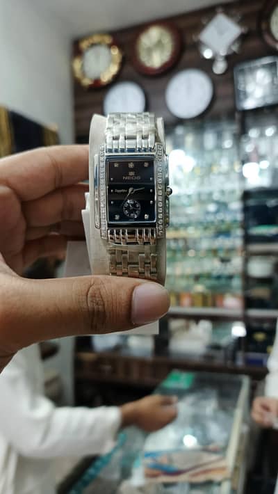 NEOS Men’s Stylish Silver & Black Watch – Brand New