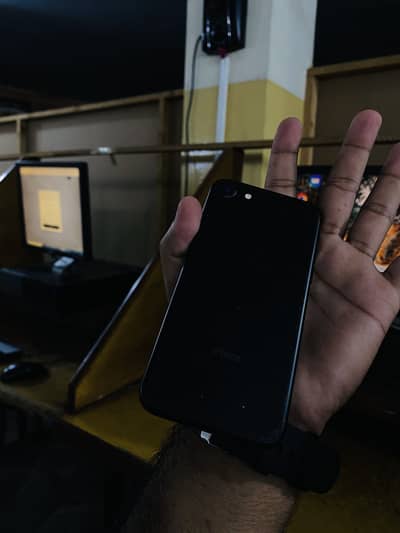 Apple iPhone 7 all ok 32 gb