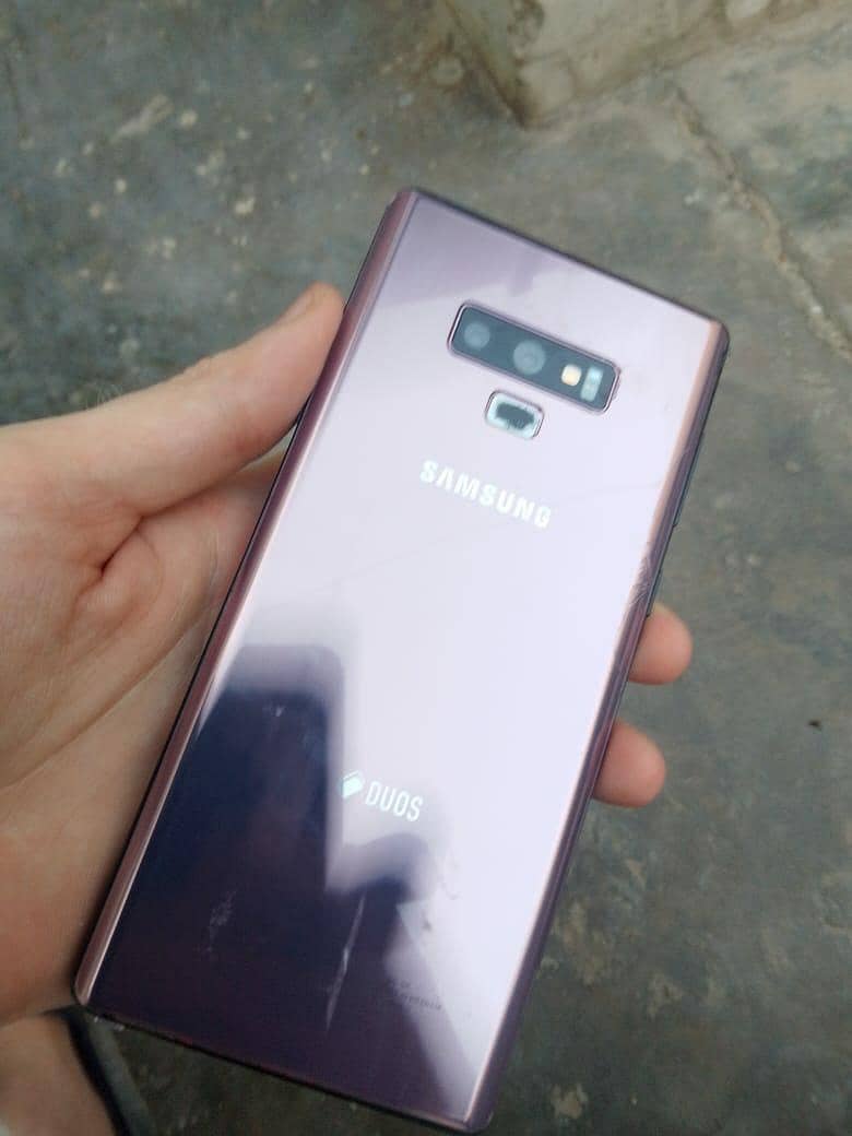 Samsung  galaxy note 9 6