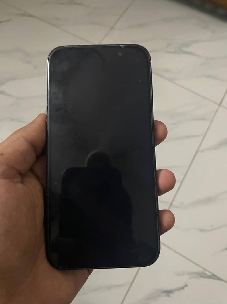 Apple iPhone 13 5