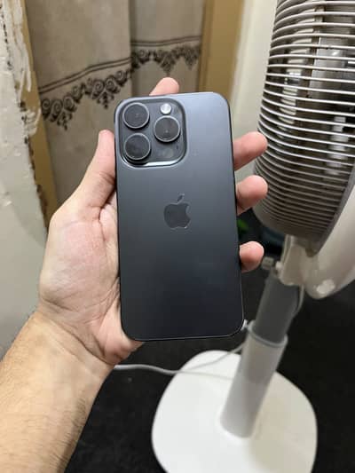 15 Pro 128 GB Storage 85 Battery health Water pack 10/9 confition