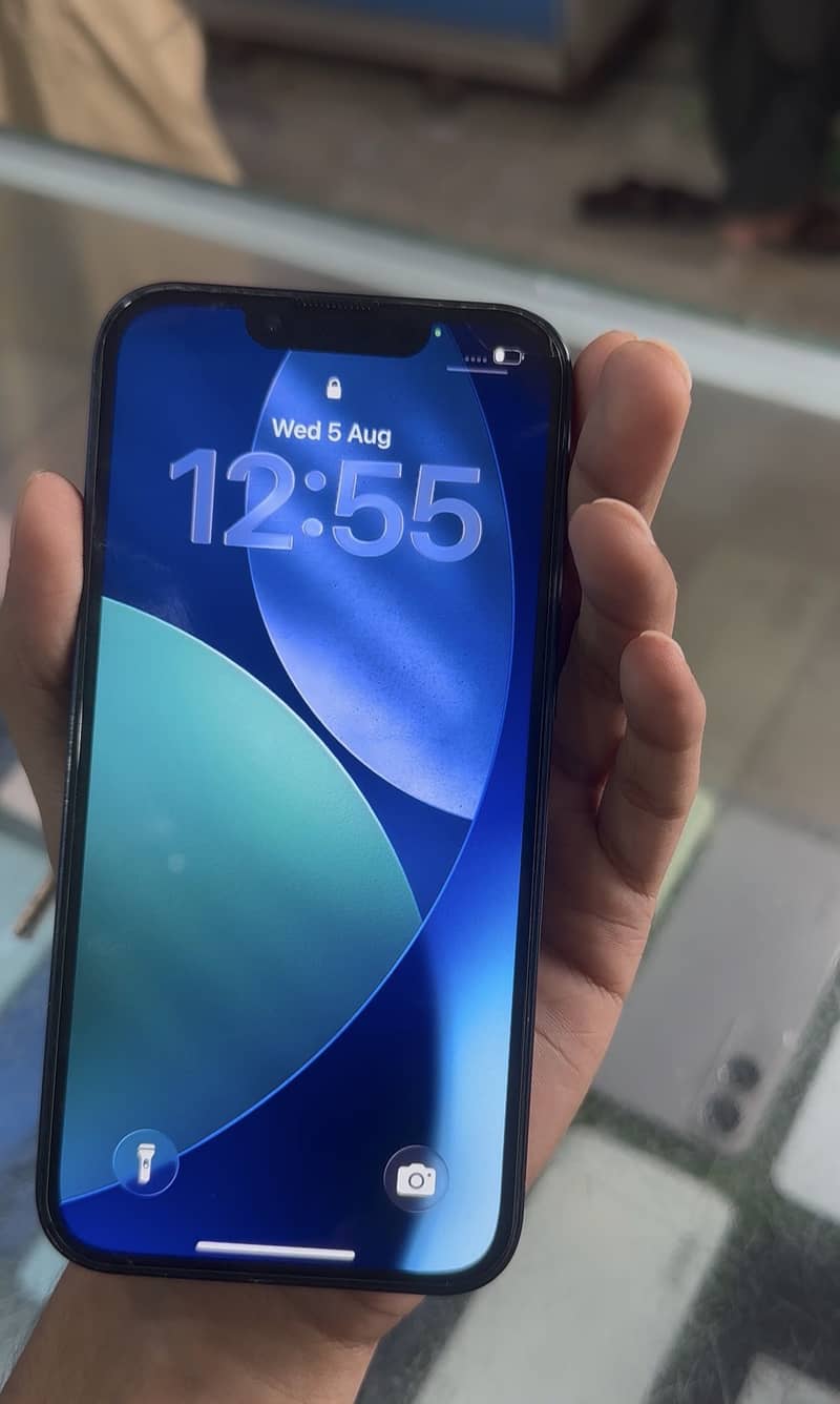 iPhone 13 1