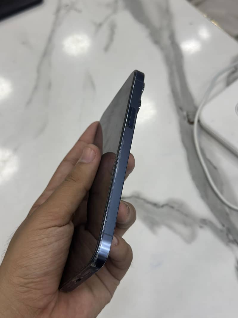 Apple iPhone 13 Pro Max 3