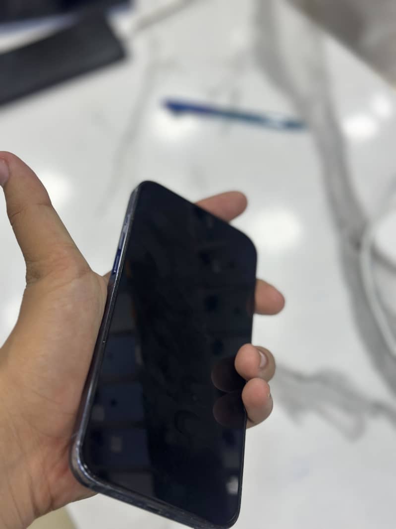 Apple iPhone 13 Pro Max 5