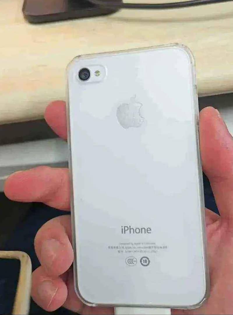 Apple iPhone 4s 1
