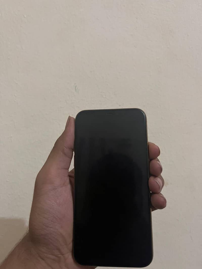 Apple iPhone 11 Pro 7