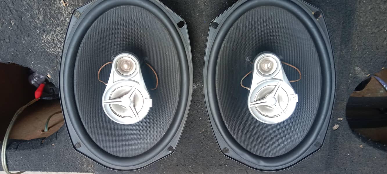 JBL speaker 4