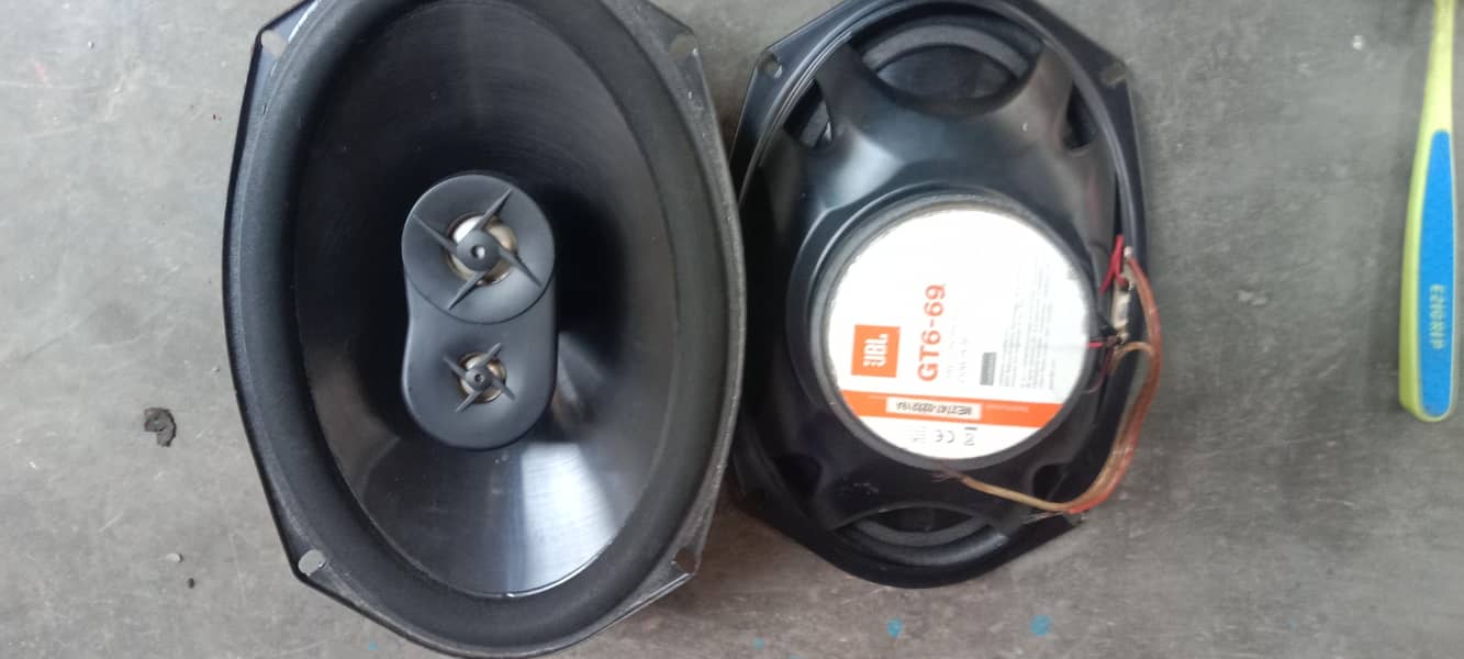 JBL speaker 6
