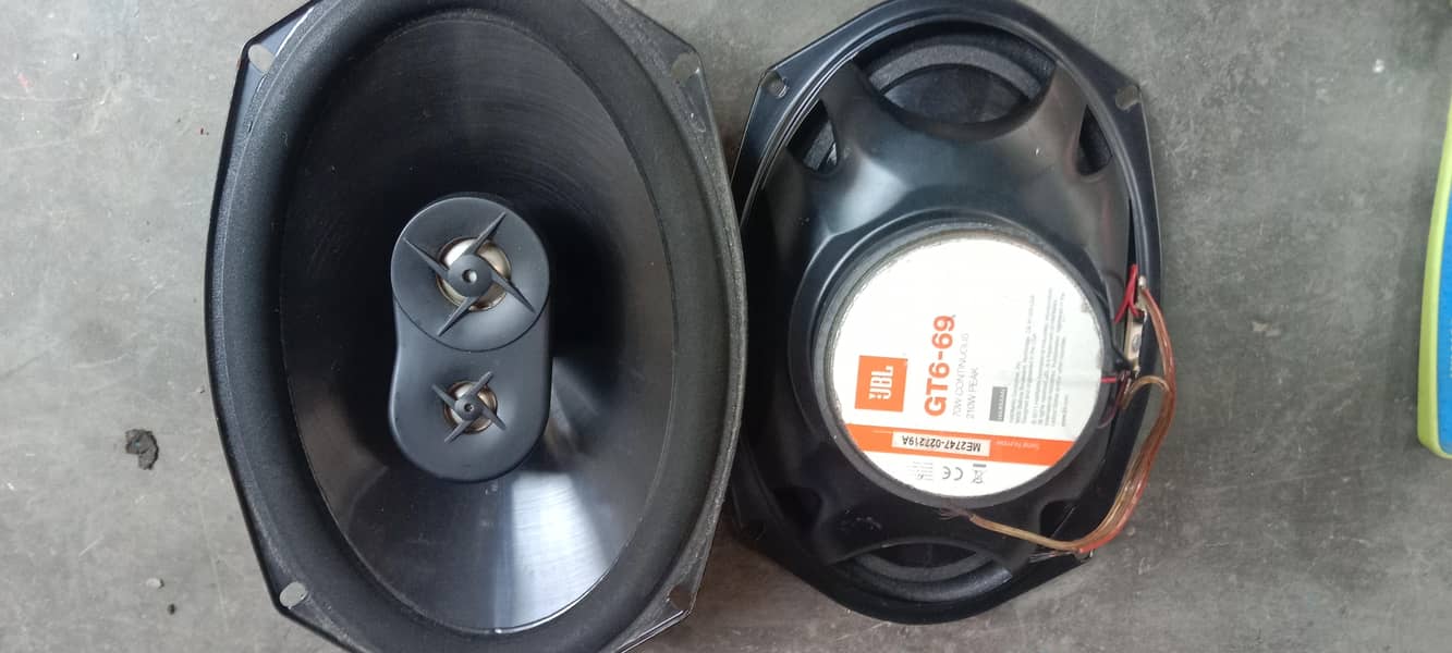 JBL speaker 8