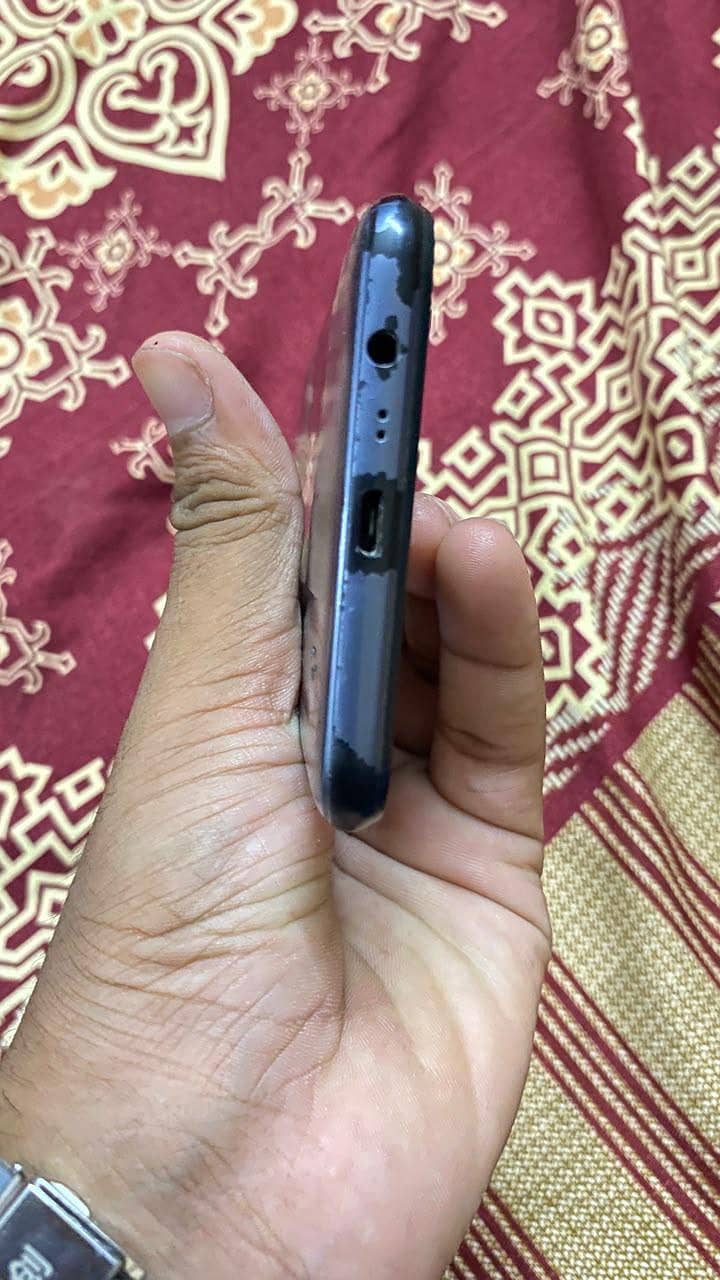 Realme C11 4