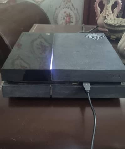PS4 Original 500GB Gloss Panel.