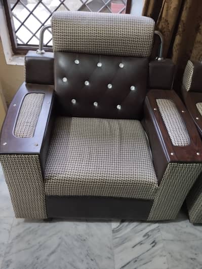 5 seater Sofa Set with leather Back