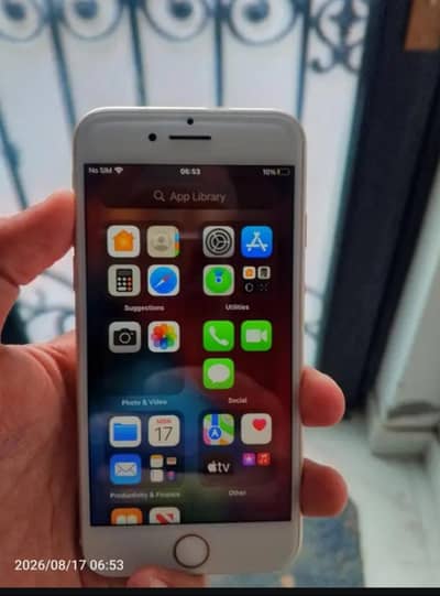 Apple iPhone 7