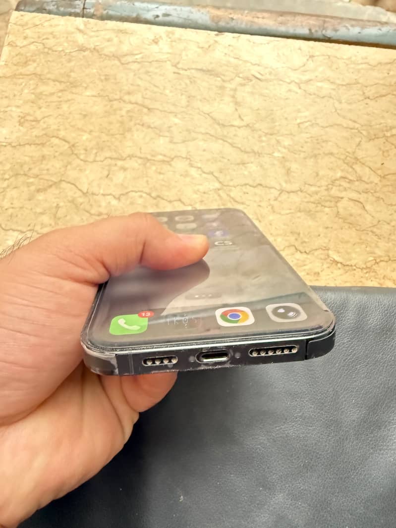 Apple iPhone 14 Pro Max 8