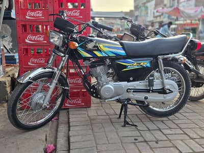 Honda 125 model 2026 only 4000 drive i need cash open later