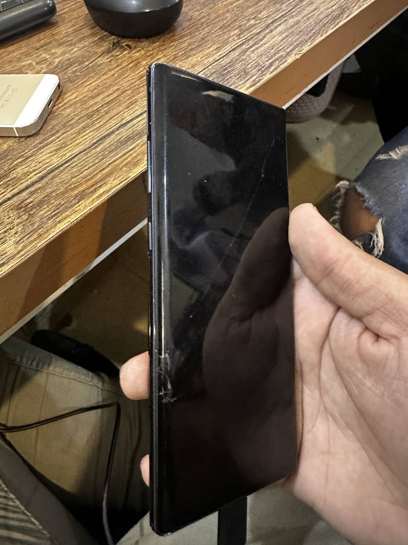 Samsung Mobile Note 10 Plus 1