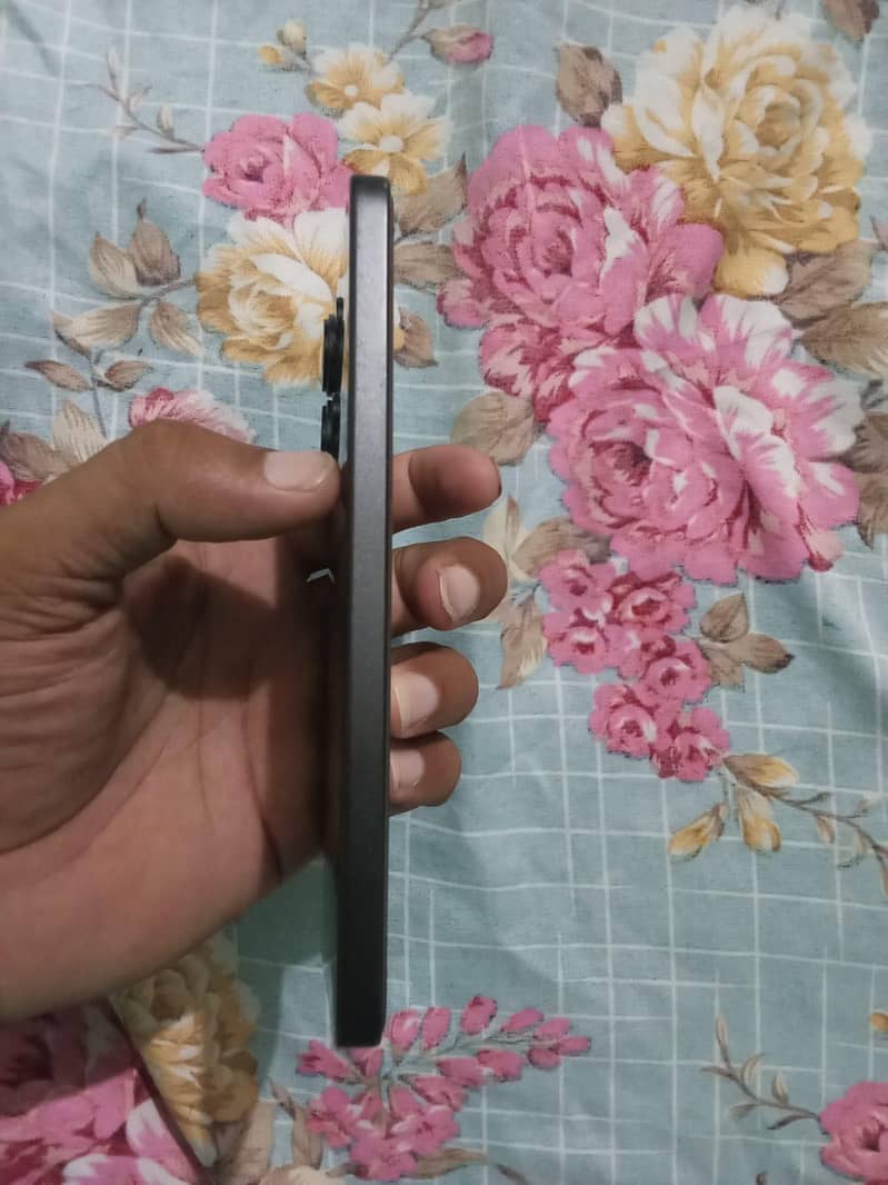 Xiaomi Redmi Note 13 4