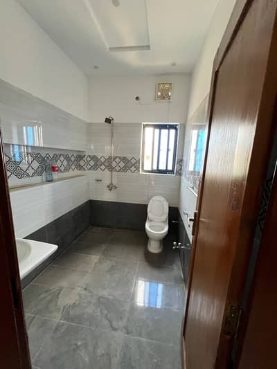 One Kanal Upper Portion For Rent