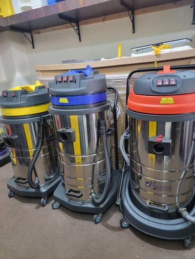 Triple Motor Vacuum Cleaners