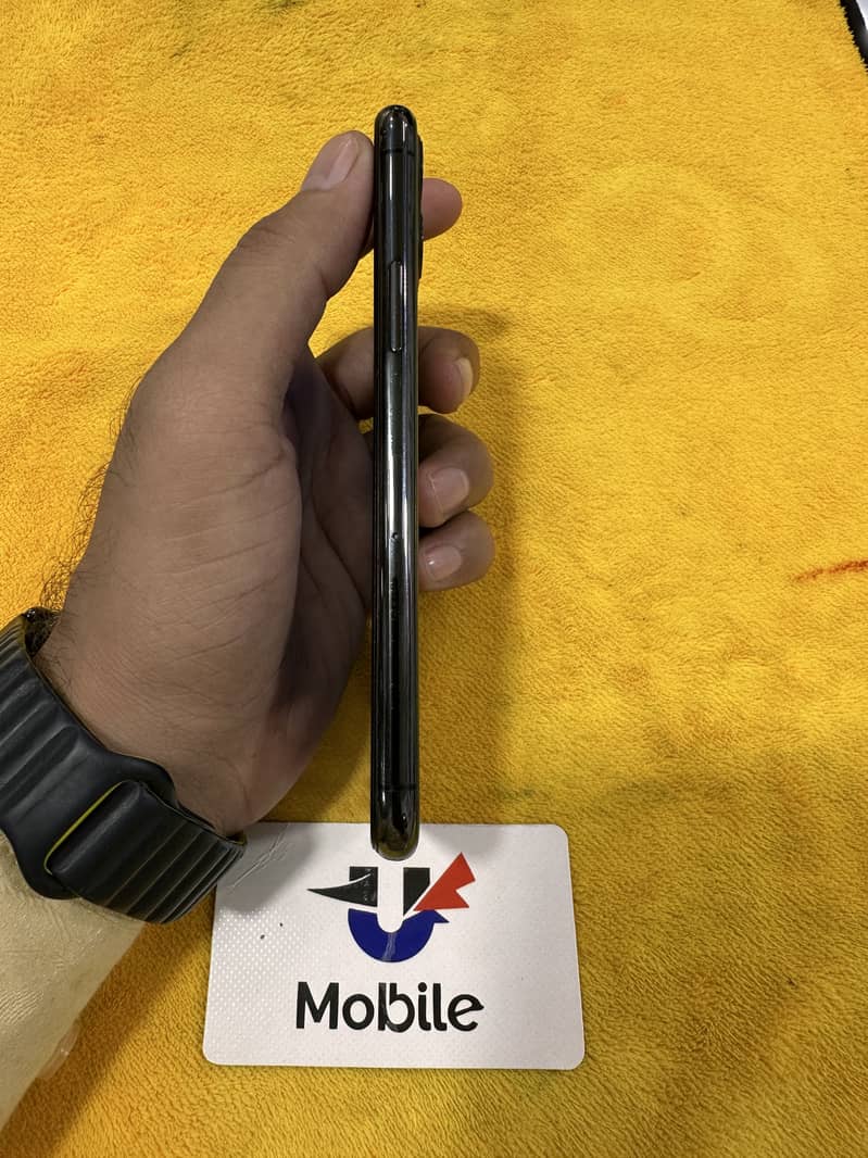iPhone 11 pro 5