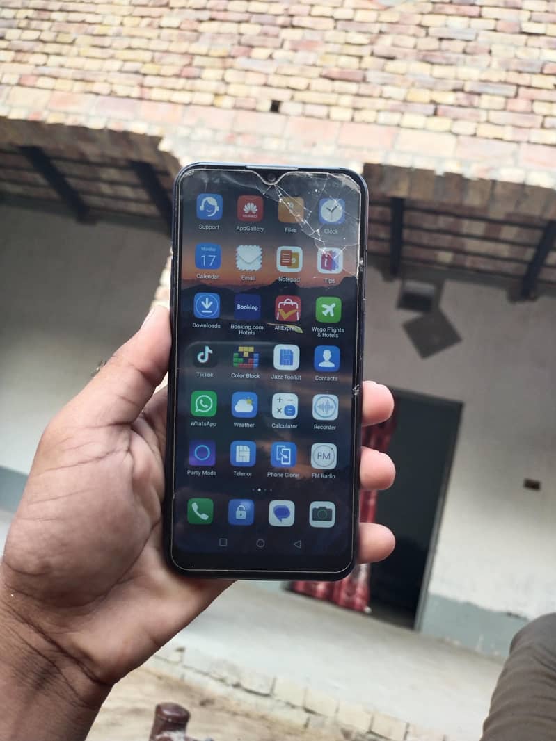Huawei Y6 2