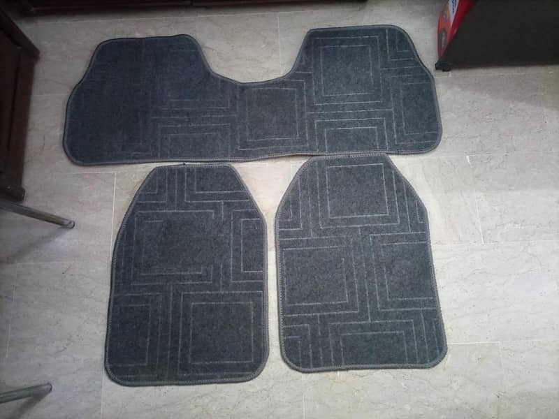 Universal Car Mat 3Pcs 0