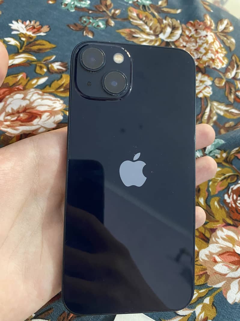 Apple iPhone 13 1