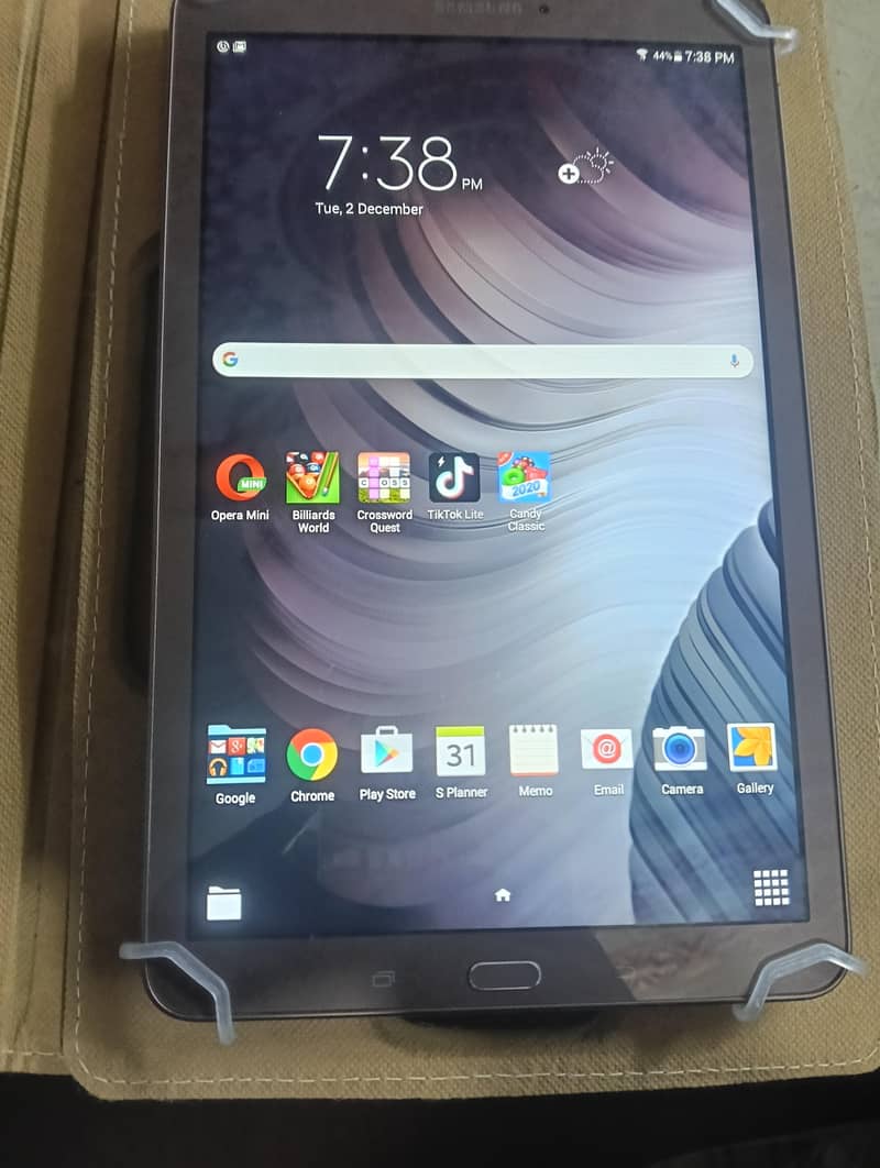 SAMSUNG' TAB E 0