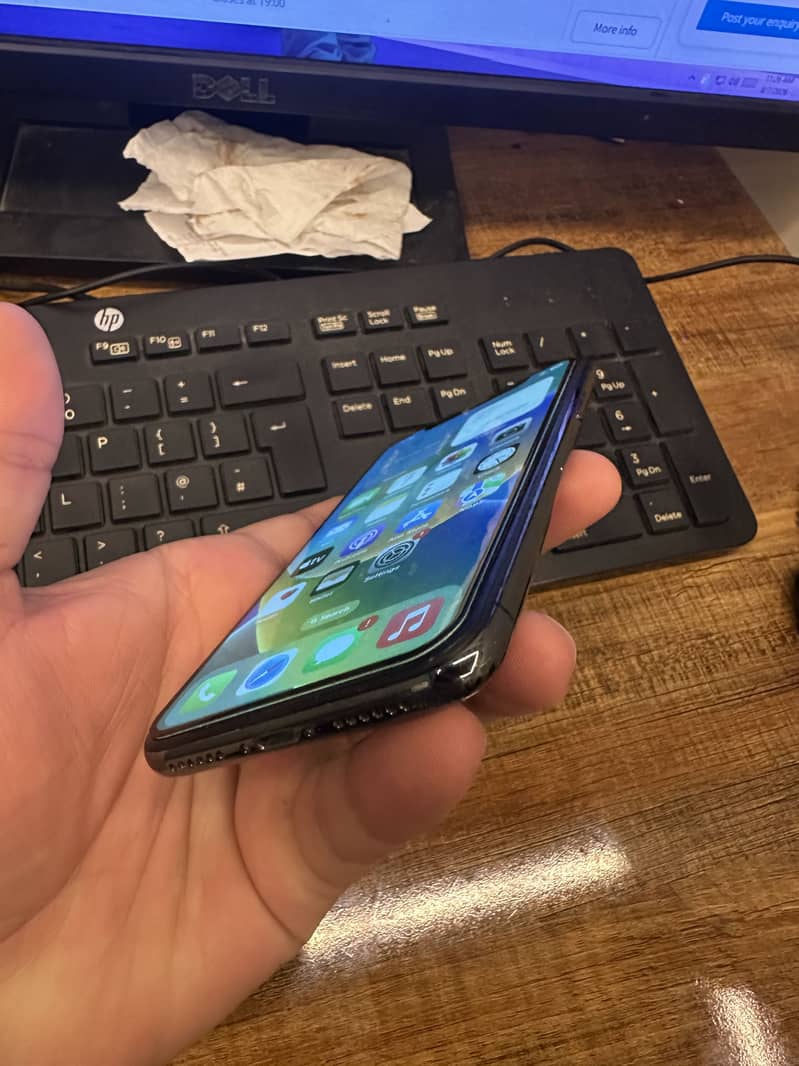 Apple iPhone X 2