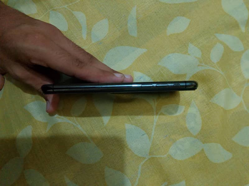 Apple iPhone XS 2