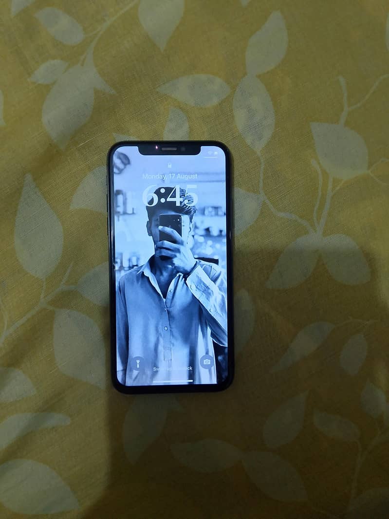 Apple iPhone XS 6