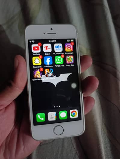 Apple iPhone SE
