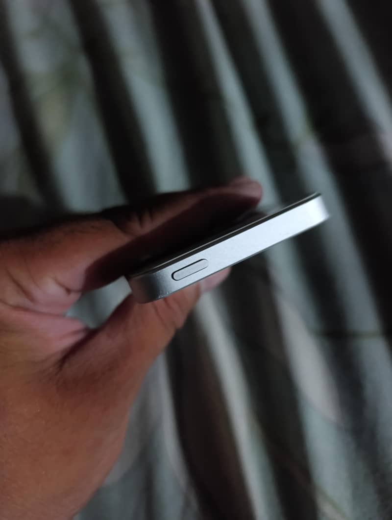 Apple iPhone SE 2