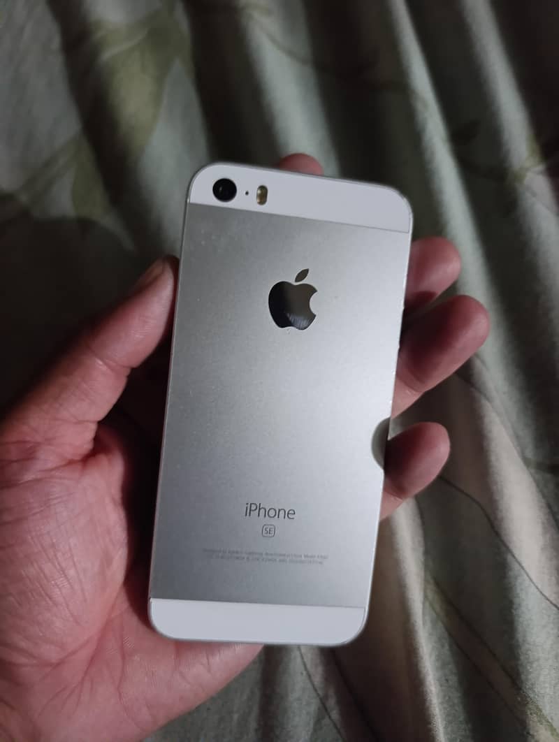 Apple iPhone SE 5