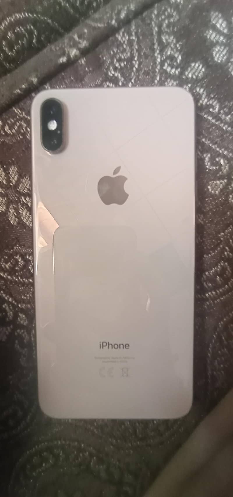Apple iPhone XS Max 0