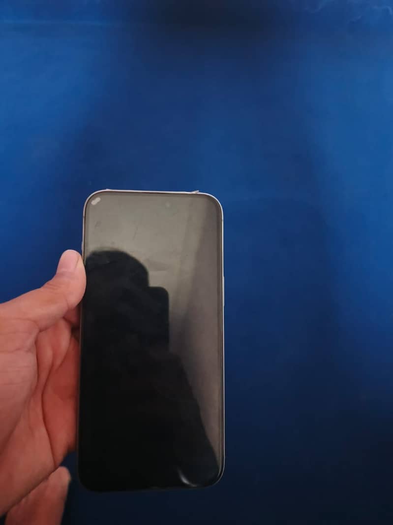 Apple iPhone 15 Pro Max 5